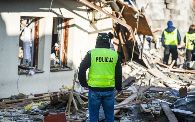 Po wybuchu z domu przy ul. Łowickiej pozostały gruzy