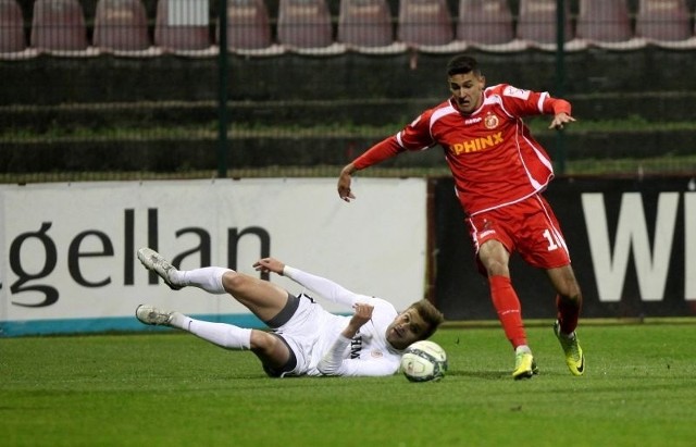 Widzew przegrał sześć ostatnich spotkań i zajmuje ostatnie miejsce w tabeli I ligi. W sobotę zmierzy się w Głogowie z Chrobrym.