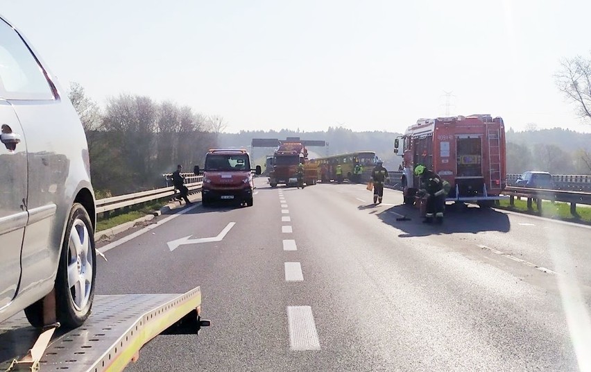 Groźny wypadek w Siewierzu na obwodnicy Siewierza z udziałem...