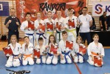 Dwanaście medali zawodników Klubu Karate Morawica na ogólnopolskim turnieju w Radomsku [ZDJĘCIA]