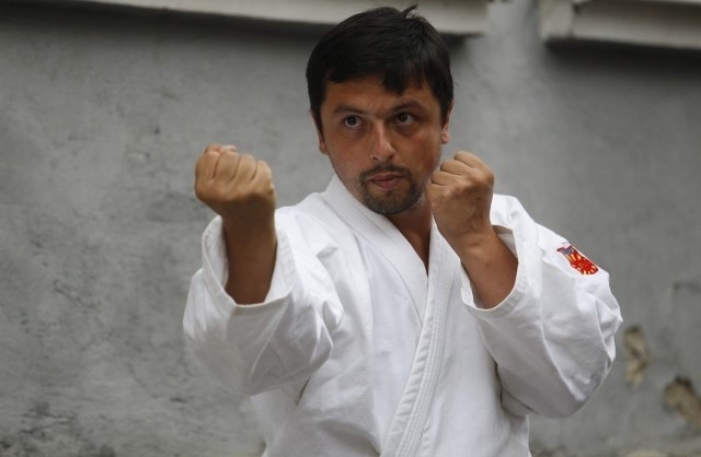 Mariusz Smalec w swej szkole zamierza zapoznawać z karate najmłodszych.  
