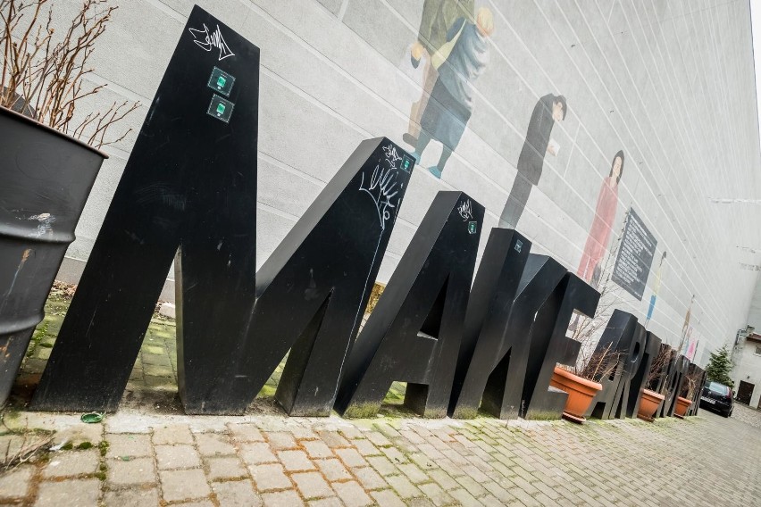 Bydgoska instalacja "Make Art Not War" pojedzie w świat