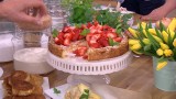 Sobotni obiad Andrzeja Polana. Zupa ze szczawiu, wiosenny strudel, ciasto jogurtowe
