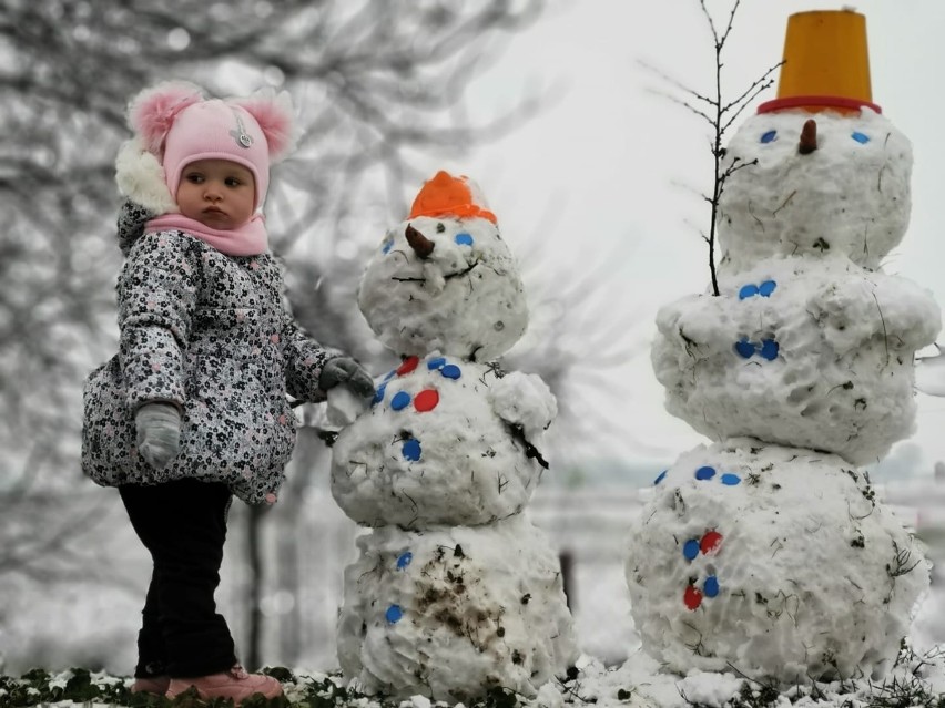 Jest śnieg, więc są bałwany! Dla dzieci to prawdziwy hit ferii ZDJĘCIA