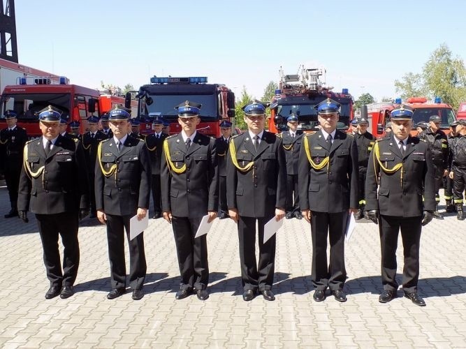 Dzień strażaka w Staszowie. Były awanse - zobacz kto świętował (ZDJĘCIA, LISTA) 