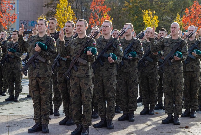 Przysięga wojskowa przy Netto Arenie w Szczecinie