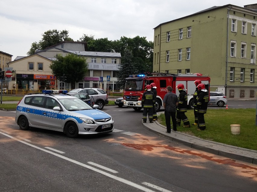 Na rondzie u zbiegu al. Sienkiewicza i ul. Kopernika w...