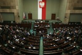 Sondaż Polska Press Grupy: Gorsze notowania PiS, PO przed Nowoczesną, SLD nad progiem wyborczym