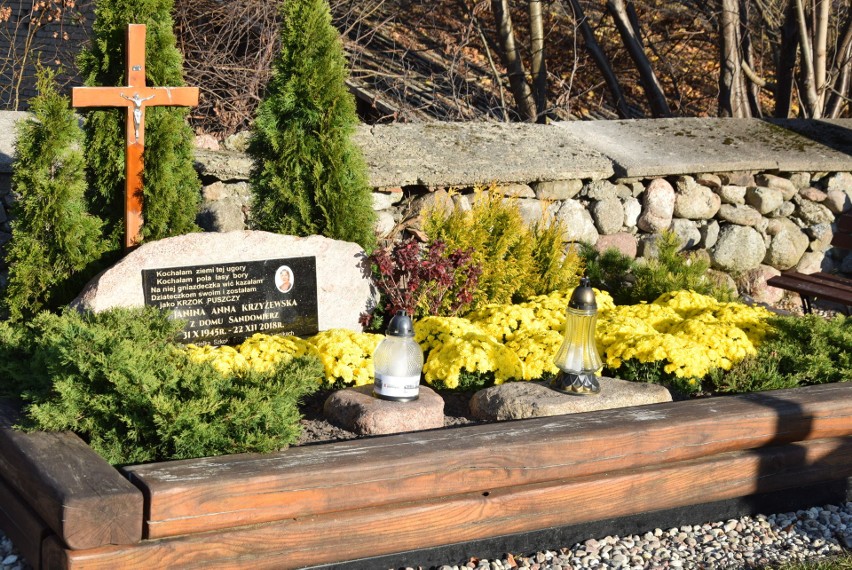 Cmentarz w Lipnikach przed Dniem Wszystkich Świętych 2021. Zdjęcia nekropolii