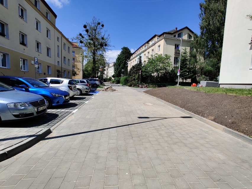 Nowa siedziba gdyńskiej straży miejskiej na zabetonowanej ul. Necla. Strażnicy będą stamtąd pilnować KLIMATycznego Centrum Gdyni