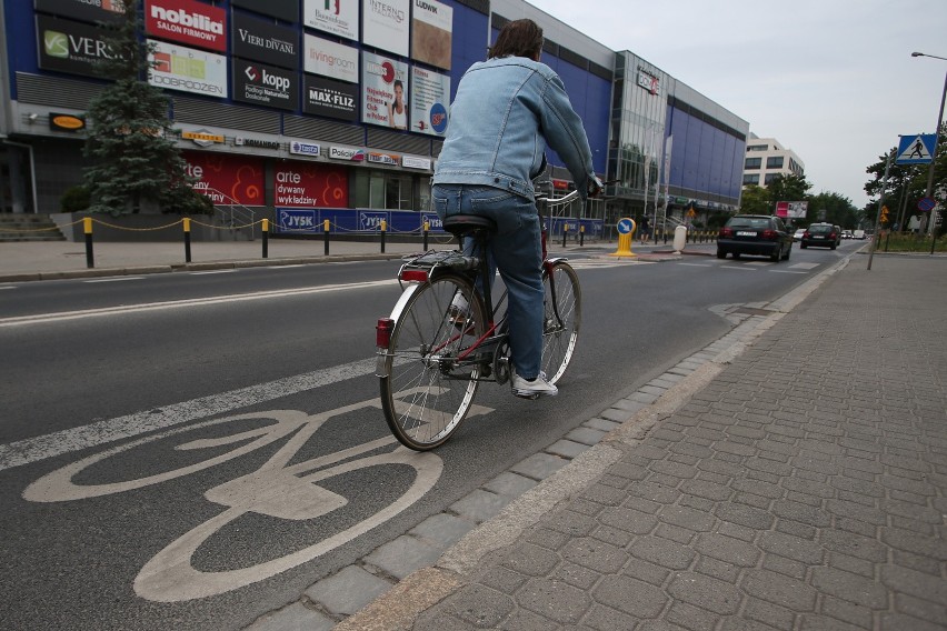 Ścieżki rowerowe w centrum miasta nie powstaną. Na razie 