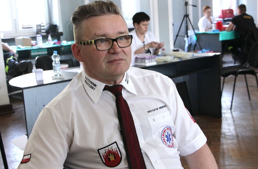 Krzysztof Misiewicz, radny KO i ratownik medyczny w szpitalu...