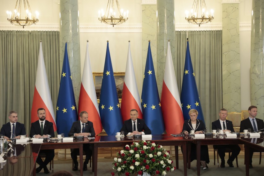 Zakończyła się Rada Gabinetowa. Prezydent Andrzej Duda poinformował, o czym rozmawiał z rządem