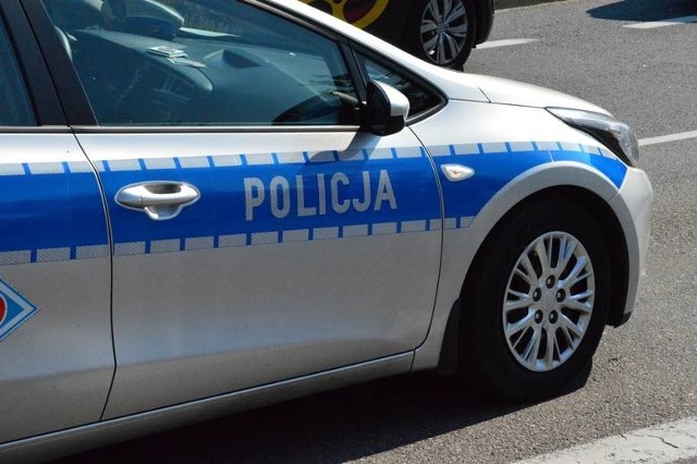 Policjanci z darłowskiego komisariatu odnaleźli samochód marki Porsche