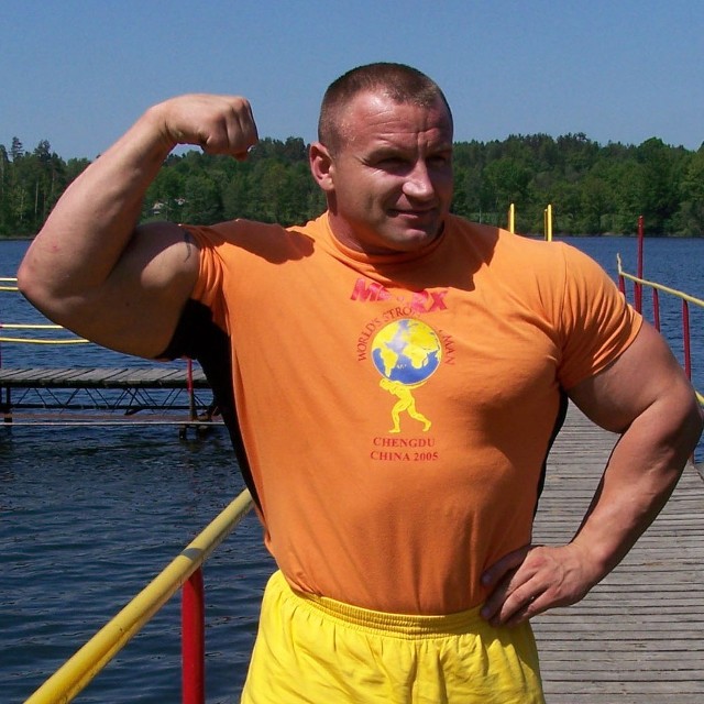 Mariusz Pudzianowski w Bytowie.