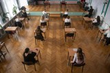 Matura poprawkowa 2020: Egzamin odbędzie się we wrześniu. Zobacz, gdzie i jak napisać maturę poprawkową w Wielkopolsce i Poznaniu