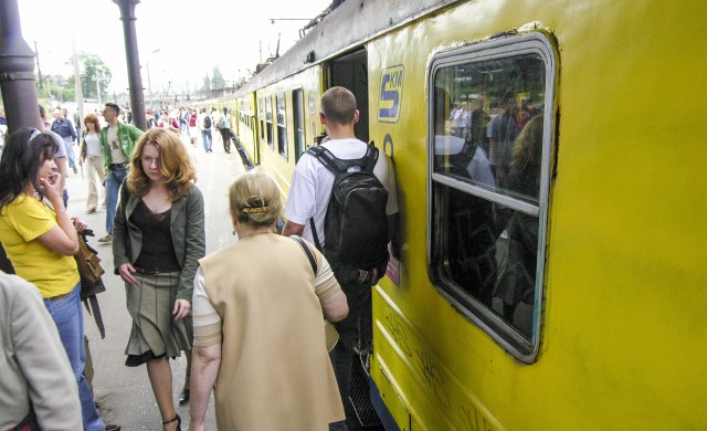 Pasażerowie, którzy jadą starszymi składami SKM do Trójmiasta, z toalety mogą skorzystać tylko na odcinku do Wejherowa. 