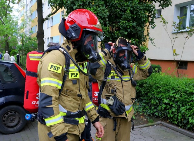 Interweniuje m.in. grupa chemiczna straży pożarnej