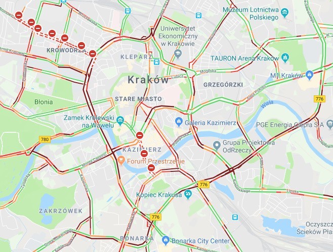 Kraków stanął (znowu) w korkach. Pasażerowie komunikacji miejskiej i kierowcy tracą czas             