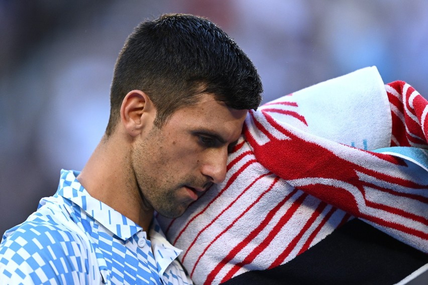 Ojciec Djokovicia nie pojawił się na półfinale Australian Open. Srdjan  Djoković chciałby wyciszyć swój haniebny występek | Sportowy24