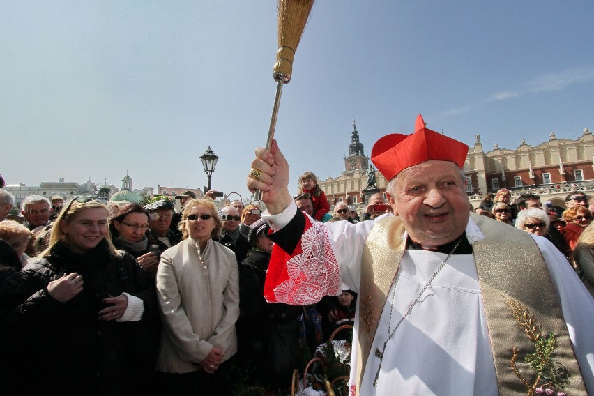 Najlepsze zdjęcia kardynała Dziwisza