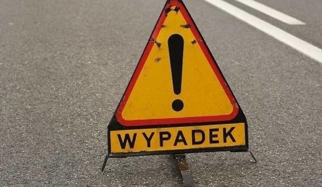 Zambrzyce-Króle: Wypadek na DK8. Ciężarówka wjechała do rowu