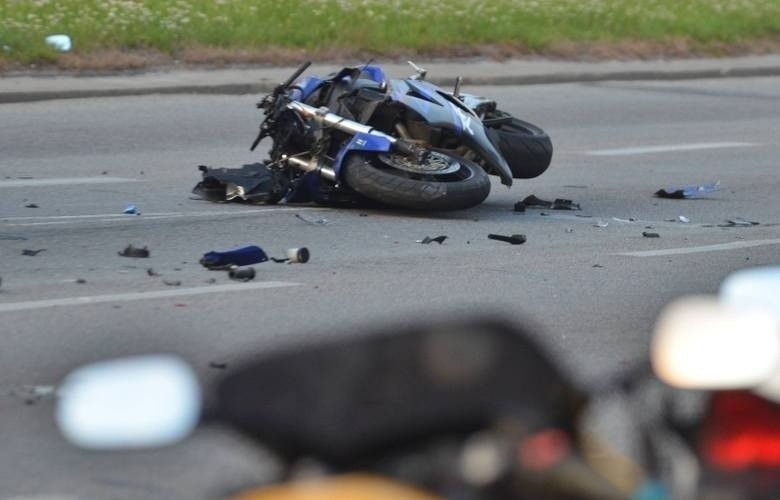 Wypadek motocyklisty: Rozpoczęła się czarna seria [ZDJĘCIA]