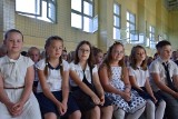 Koniec roku szkolnego 2019: Ostatni dzwonek w Szkole Podstawowej nr 1 w Świętochłowicach. Uczniowie odebrali świadectwa ZDJĘCIA