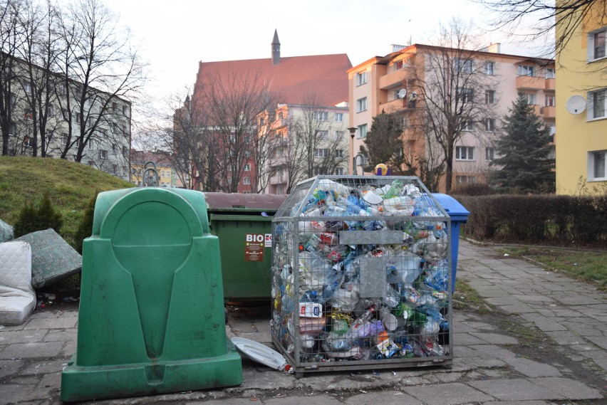 Część osób składających wnioski o dodatek węglowy dostaje odmowy. Przyczyną jest brak wypełnienia deklaracji śmieciowej