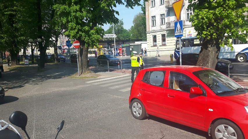 Alarm bombowy na dworcu PKP w Słupsku odwołany (zdjęcia)