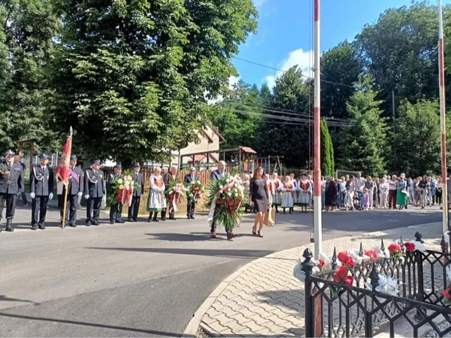 79. rocznica pacyfikacji Łaz. Oddali cześć poległym