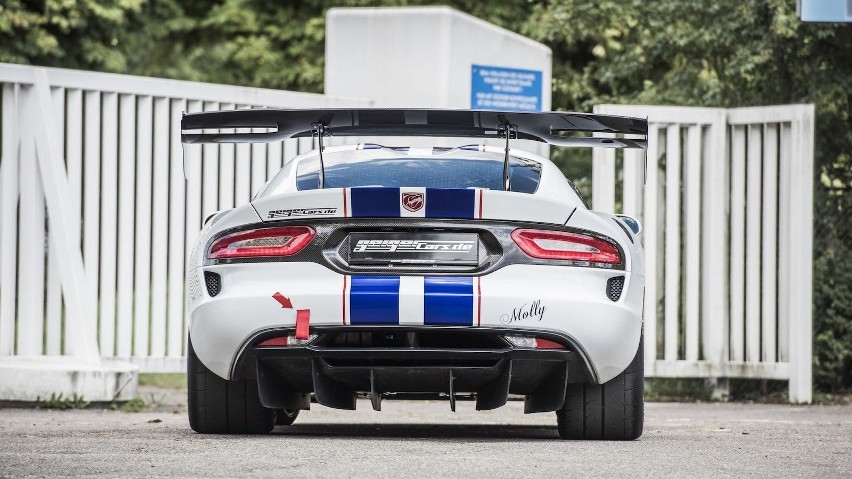 Dodge Viper ACR...