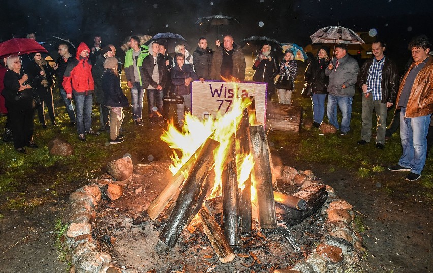 Zapłonęły ogniska. Nad Wisłą w Fordonie zainaugurowano Rok Rzeki Wisły