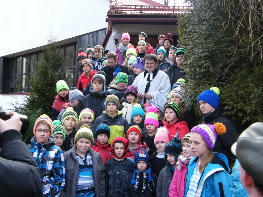 Szczyrk: Modlitwa za rywalizację w Soczi i rozdawanie czapeczek