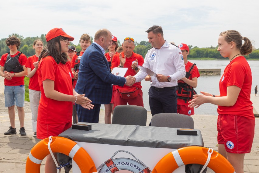 W poniedziałek 6 czerwca 2022 roku na Przystani AZS w...