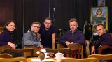 "W świątecznym nastroju" w Staszowskim Ośrodku Kultury - wystawa, koncert i degustacja potraw 