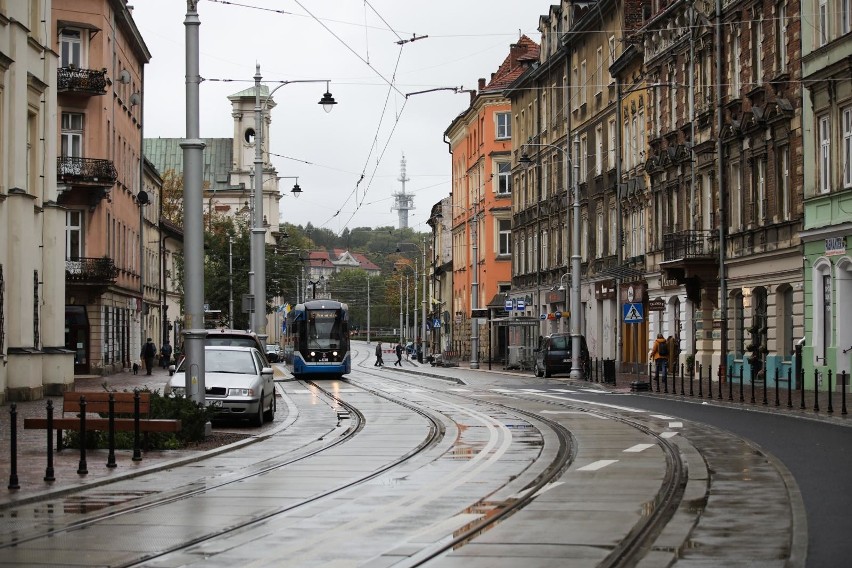 Ulica Krakowska została przebudowana, ale urzędnicy z...