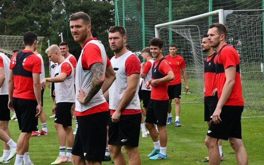 PKO Ekstraklasa. Piłkarze Korony Kielce w poniedziałek wznawiają treningi. W styczniu wezmą udział w zgrupowaniu w Turcji