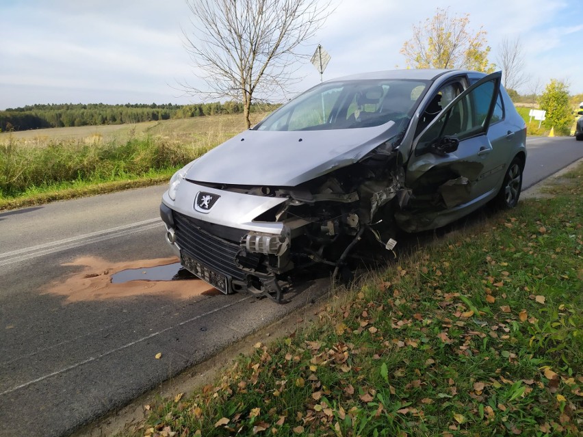 Wypadek w Zawierciu. Zderzyły się dwa samochody