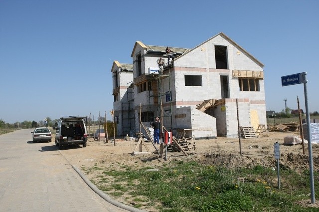 Na osiedlu Pod Lasem powstają już pierwsze domy.