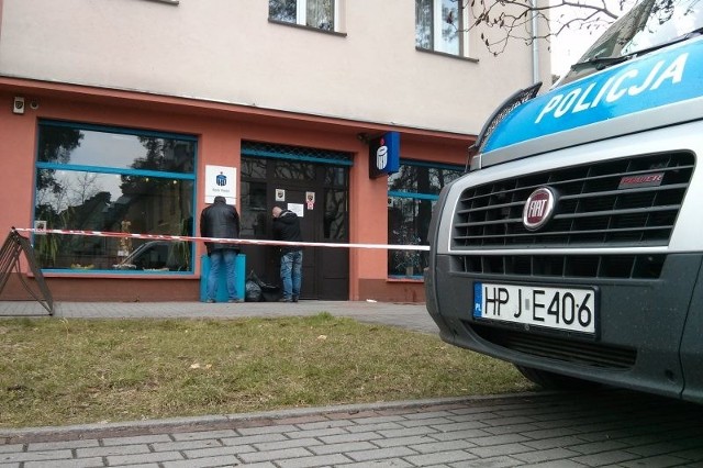 Do napadu na bank doszło około godziny 11.00.