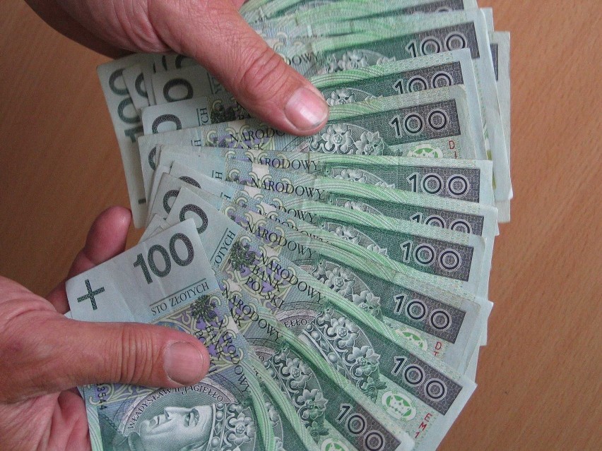 Średnia premia w Polsce to ok. 3600 zł