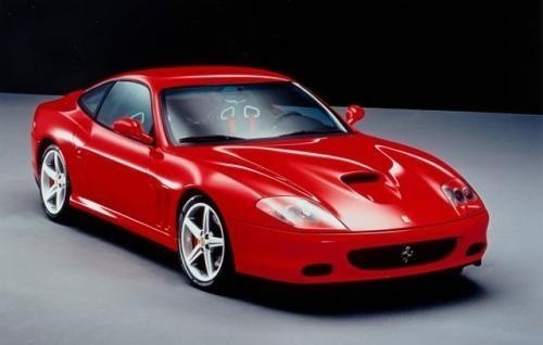Fot. Ferrari: Niektórym autom w czerwony jest do twarzy. To...