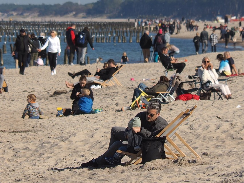 W sobotę na plaży w Mielnie pojawiło się wielu...