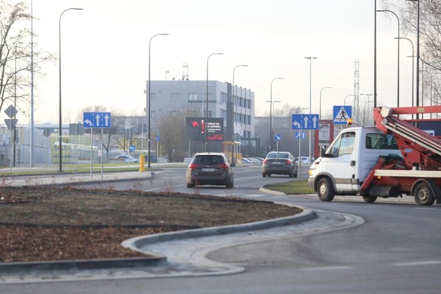 04.12.2020  gliwicelacznik miedzy bojkowska a pszczynskalucyna nenow /dziennik zachodni/ polska press *** local caption *** lacznik miedzy bojkowska a pszczynskabojkowska pszczynska