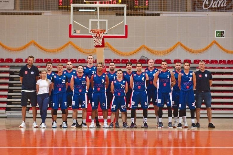 Trwa świetna passa IgnerHome AZS Basket Nysa pod tablicami 2...