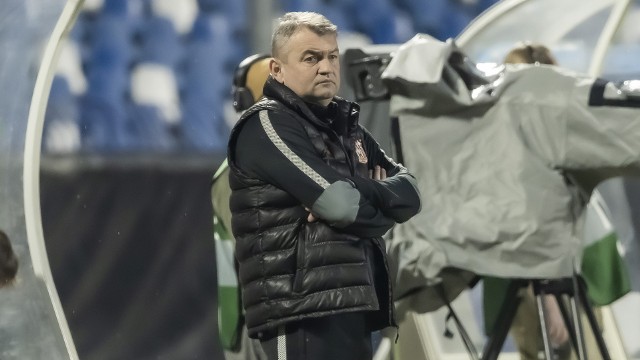 - Jesteśmy trochę rozczarowani, ale taki jest sport - powiedział po meczu trener Resovii Mirosław Hajdo