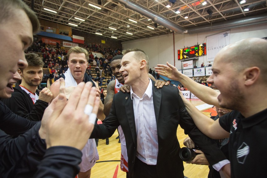 Grupa Sierleccy Czarni Słupsk - GTK Gliwice 84:74. Nasi koszykarze wrócili na właściwe tory! [ZDJĘCIA]