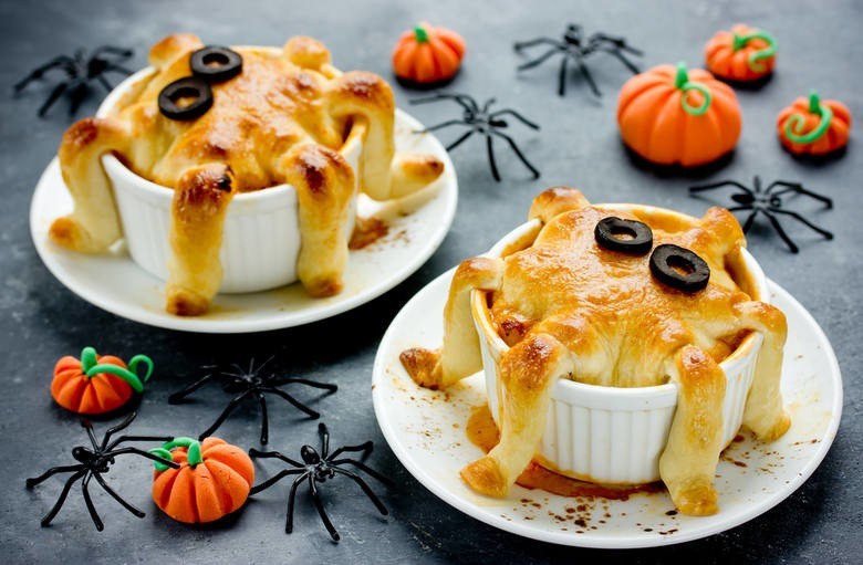 Halloweenowe muffinki serowe w kształcie ośmiorniczek.