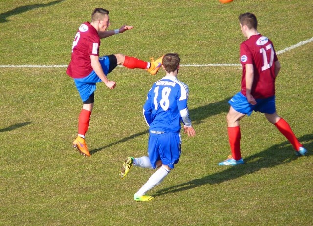 Piłkarze Gwardii Koszalin ulegli na swoim boisku Bałtykowi Gdynia 2:3
